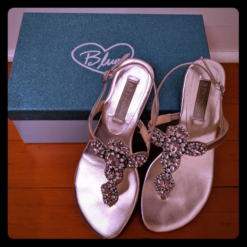 Betsey Johnson Gem Silver Sandals 7 1/2